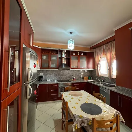 Seaview Penthouse In - Near The *