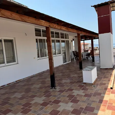 Seaview Penthouse In - Near The